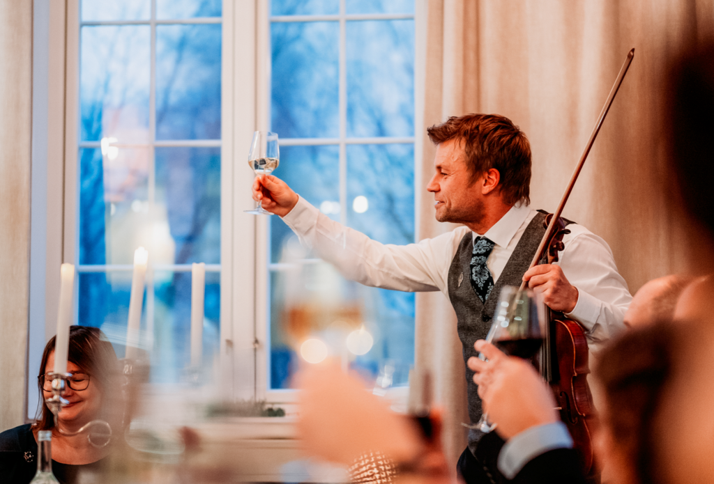 [:sv]Start[:no]Innvielse[:fi]Aloittamista[:en]Start[:es]Inicio[:it]Iniziazione[:fr]Initiation[:]